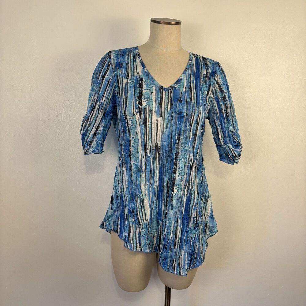 Snoskins Asymmetrical Crinkle Stretch Top Women's Medium Abstract Blue V-Neck